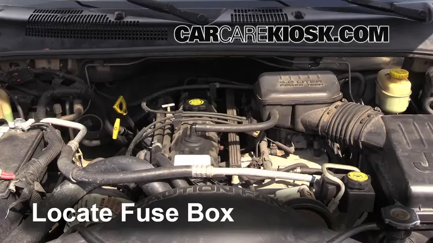 1999 Jeep Grand Cherokee Limited 4.0L 6 Cyl. Fuse (Engine) Replace